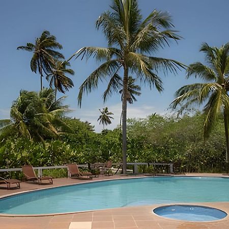 Em Frente A Praia De Taperapuan; Piscina; 1 Quarto; Wifi 300 Mbs; Estacionamento Gratuito 1 Veiculo 塞古罗港 外观 照片
