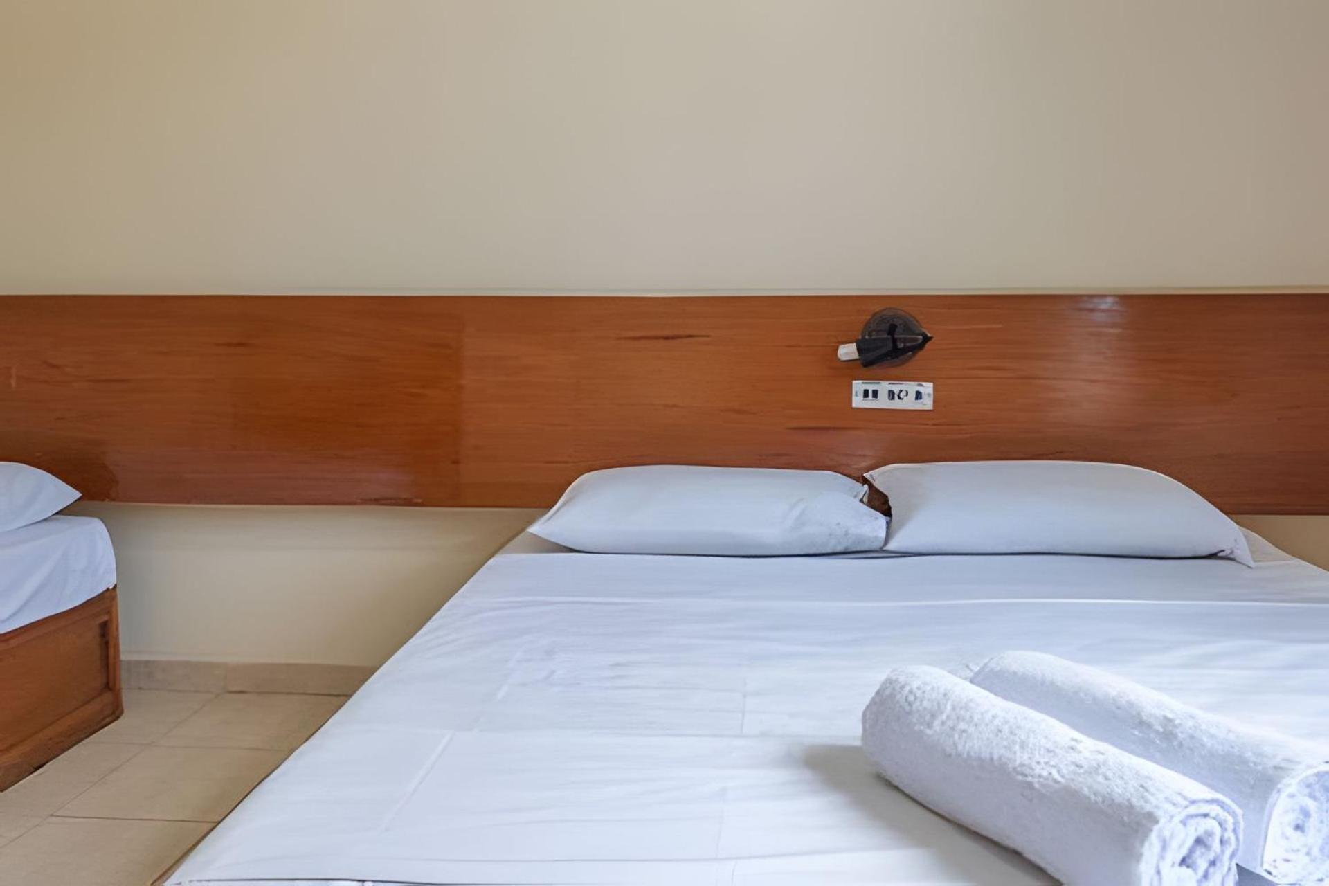 Em Frente A Praia De Taperapuan; Piscina; 1 Quarto; Wifi 300 Mbs; Estacionamento Gratuito 1 Veiculo 塞古罗港 外观 照片